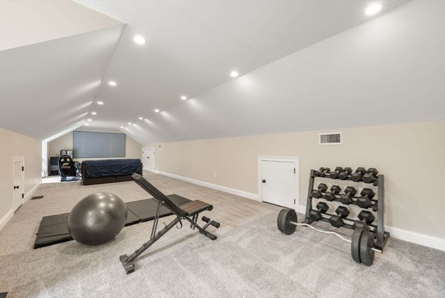 42 North St, Norfolk, MA 02056