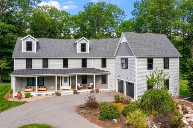 42 North St, Norfolk, MA 02056