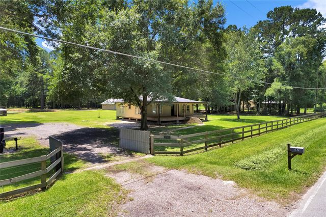 247 Blue Lake Drive, Huffman, TX 77336