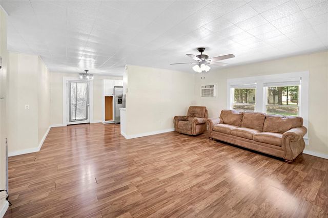 247 Blue Lake Drive, Huffman, TX 77336