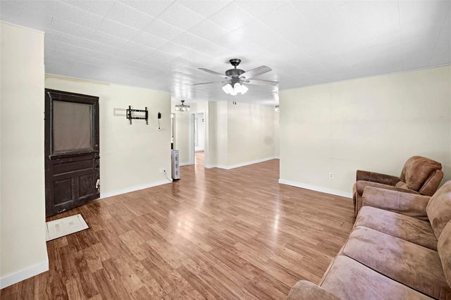 247 Blue Lake Drive, Huffman, TX 77336