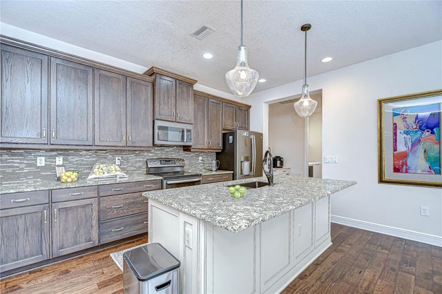 7013 BRIARHILL COURT, Tampa, FL 33625