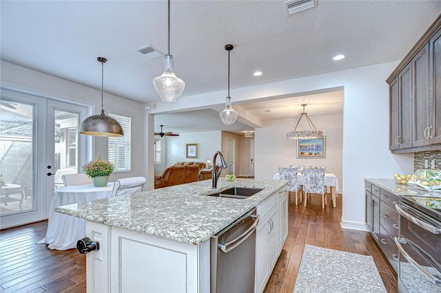 7013 BRIARHILL COURT, Tampa, FL 33625