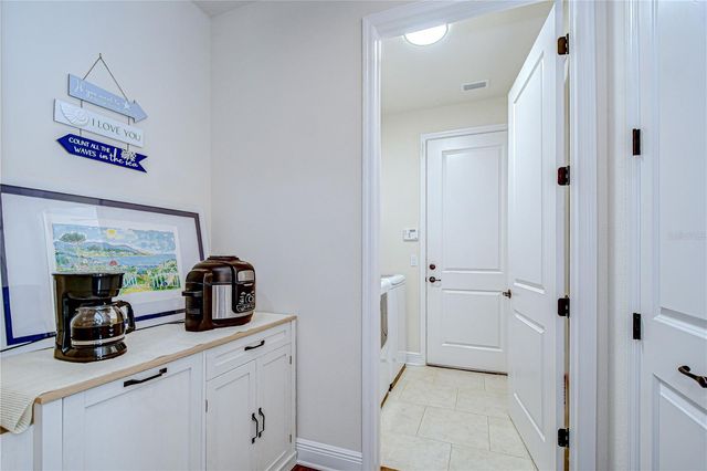 7013 BRIARHILL COURT, Tampa, FL 33625