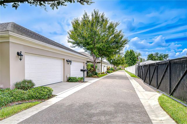 7013 BRIARHILL COURT, Tampa, FL 33625