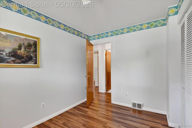 721 Robbinann Drive, Waterford Charter Township, MI 48328