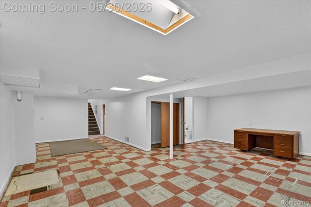 721 Robbinann Drive, Waterford Charter Township, MI 48328