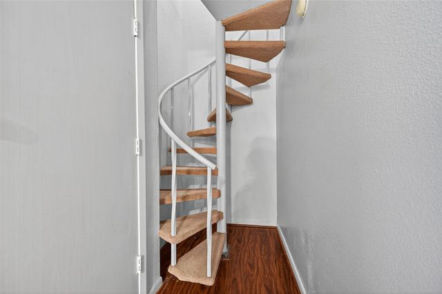 11603 Lakeside Place Drive, Houston, TX 77077