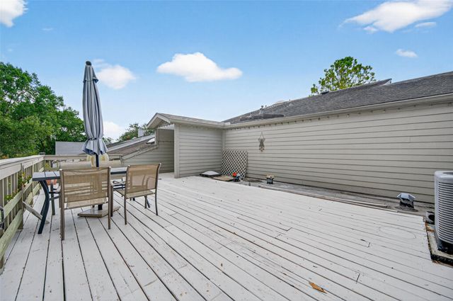 11603 Lakeside Place Drive, Houston, TX 77077