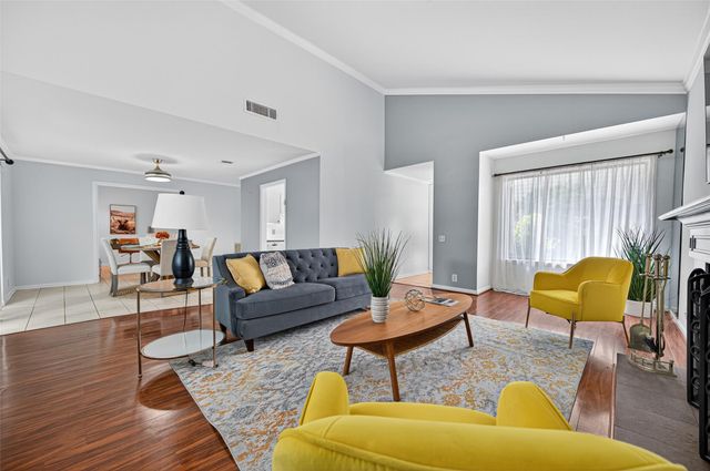 11603 Lakeside Place Drive, Houston, TX 77077