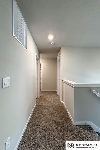 8516 S 184th Way, Omaha, NE 68136