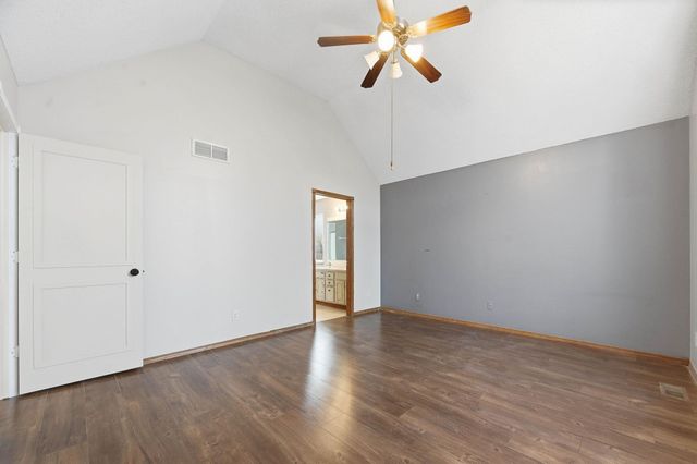 11420 E Pine Meadow Ct, Wichita, KS 67206