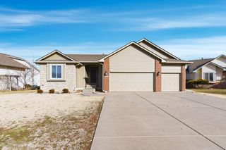 11420 E Pine Meadow Ct, Wichita, KS 67206