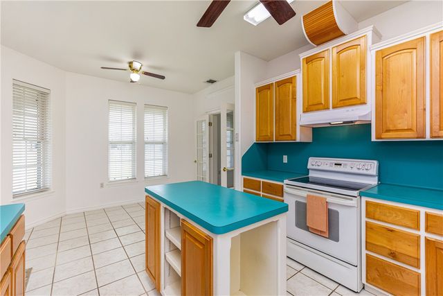 8101 Mt Zion, Corpus Christi, TX 78413