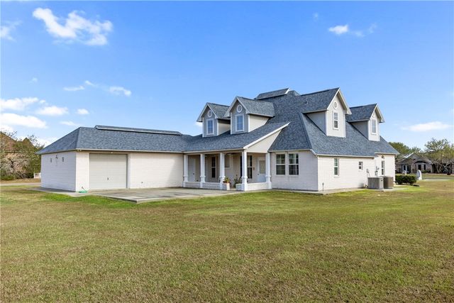 8101 Mt Zion, Corpus Christi, TX 78413