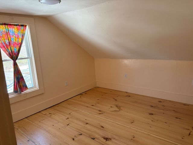 40 Library Road, Grafton, NH 03240