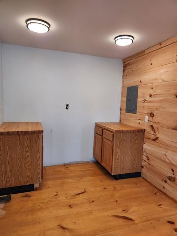 40 Library Road, Grafton, NH 03240