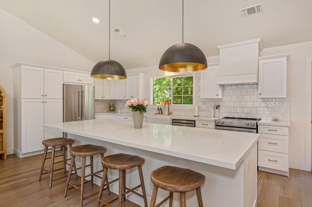 6669 Ventana Dr, Sloughhouse, CA 95683