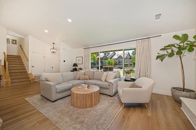6669 Ventana Dr, Sloughhouse, CA 95683