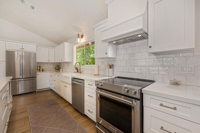 6669 Ventana Dr, Sloughhouse, CA 95683