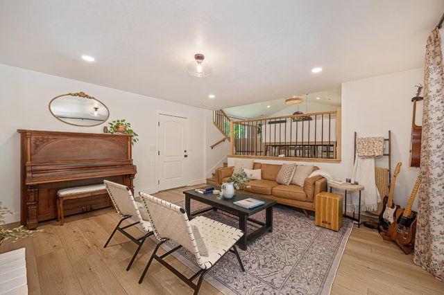 6669 Ventana Dr, Sloughhouse, CA 95683