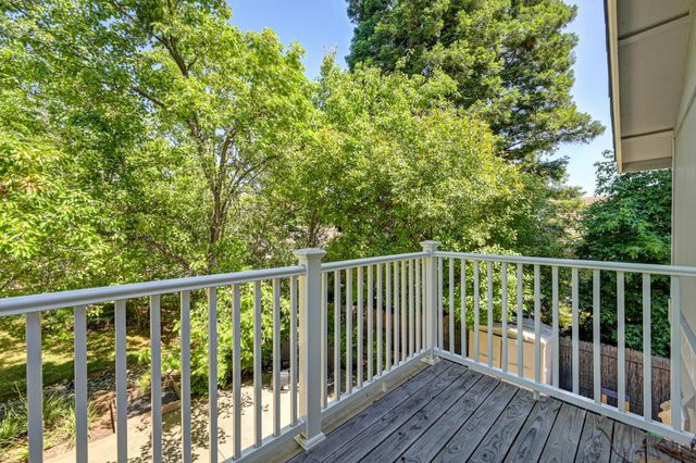 6669 Ventana Dr, Sloughhouse, CA 95683