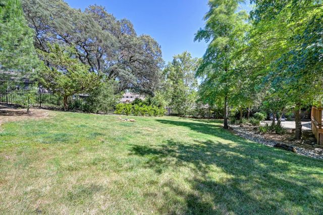 6669 Ventana Dr, Sloughhouse, CA 95683
