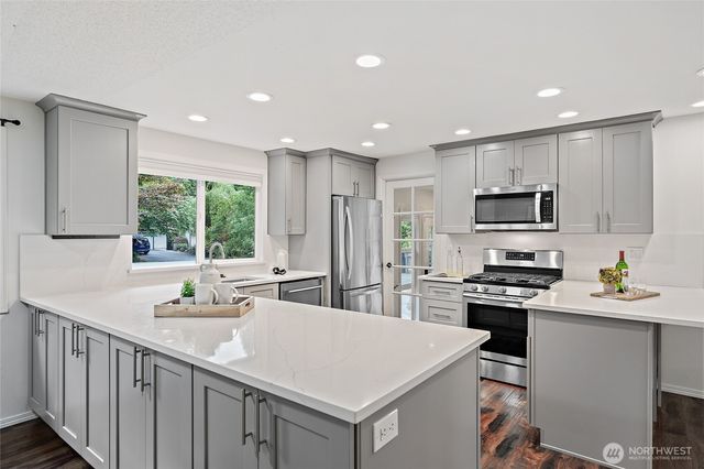 15316 NE 201st Street, Woodinville, WA 98072