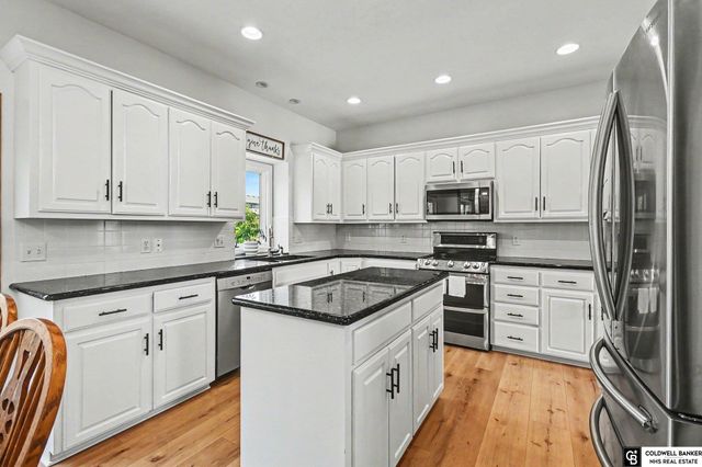 18328 Polk Street, Omaha, NE 68135