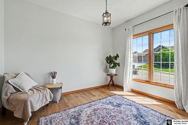 18328 Polk Street, Omaha, NE 68135
