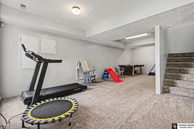 18328 Polk Street, Omaha, NE 68135