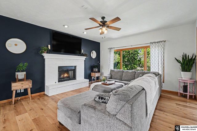 18328 Polk Street, Omaha, NE 68135