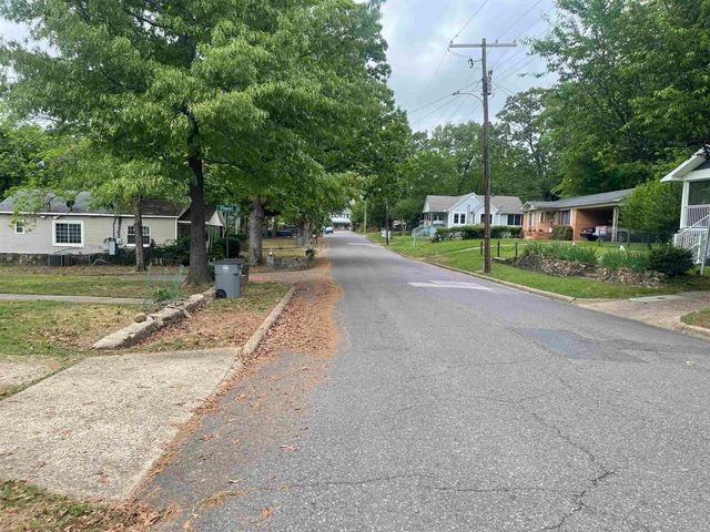 315 Vineyard Street, Hot Springs, AR 71913