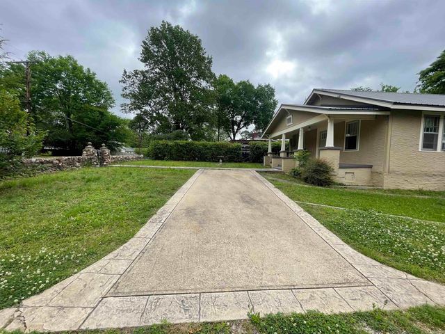 315 Vineyard Street, Hot Springs, AR 71913