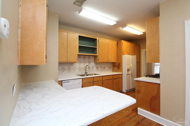 1504 E Strong St, Pensacola, FL 32501