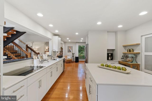 14225 POPLAR HILL RD, Germantown, MD 20874