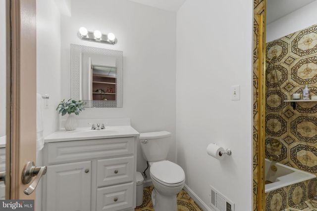14225 POPLAR HILL RD, Germantown, MD 20874