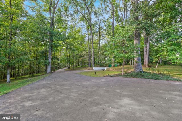 14225 POPLAR HILL RD, Germantown, MD 20874