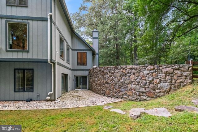 14225 POPLAR HILL RD, Germantown, MD 20874