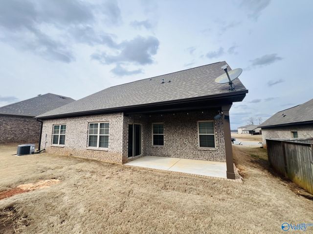 292 Holt Street, Meridianville, AL 35759