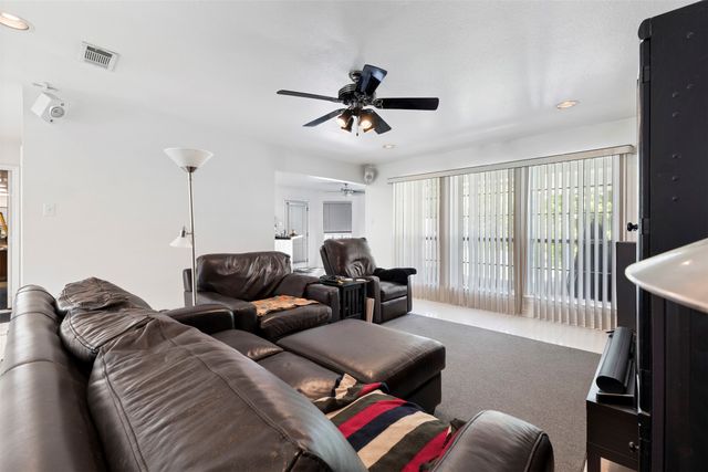 401 Rugged Drive, Red Oak, TX 75154