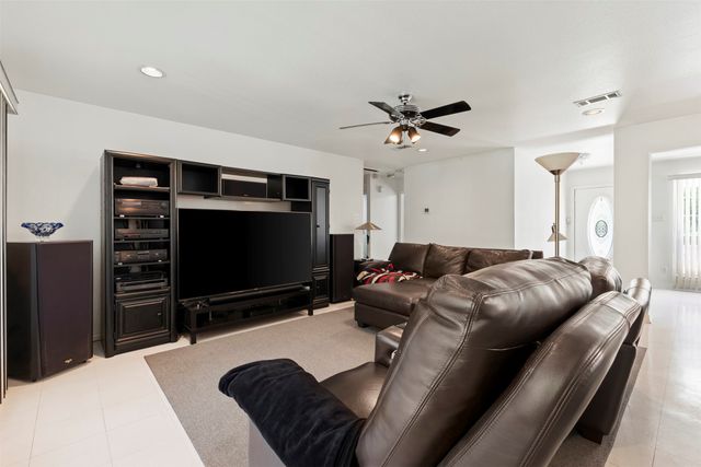 401 Rugged Drive, Red Oak, TX 75154