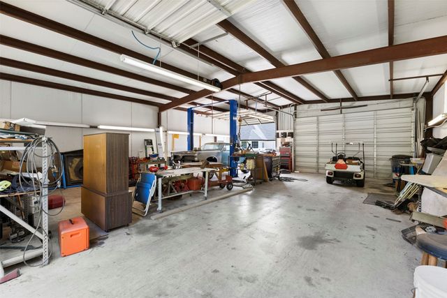 401 Rugged Drive, Red Oak, TX 75154
