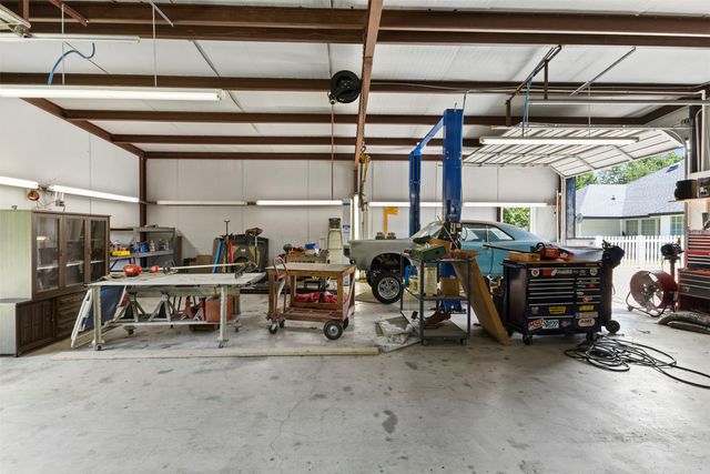 401 Rugged Drive, Red Oak, TX 75154