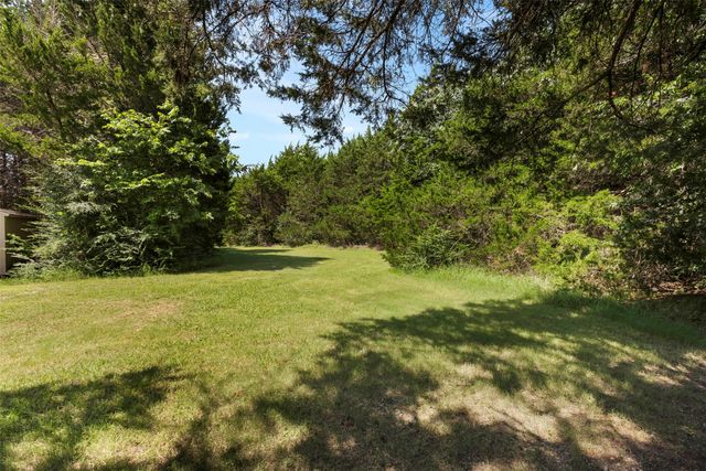 401 Rugged Drive, Red Oak, TX 75154