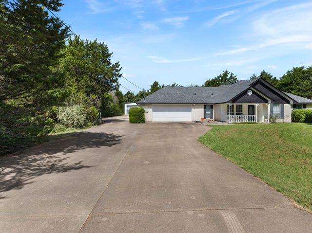 401 Rugged Drive, Red Oak, TX 75154