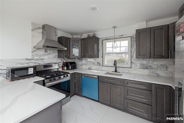 287 Atlantic Drive, Par-troy Hills Twp., NJ 07054