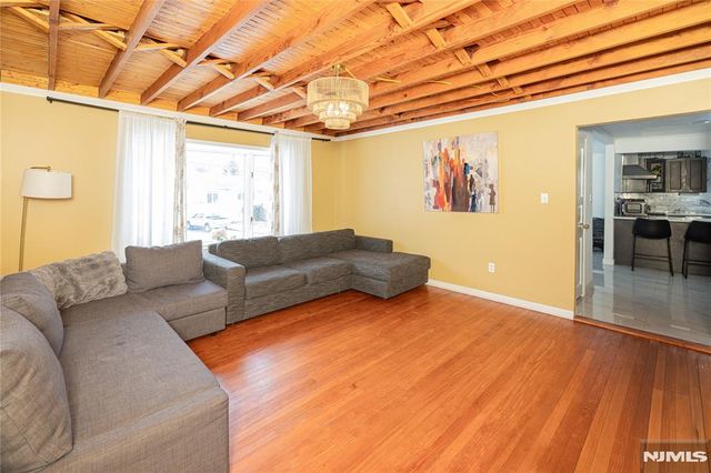 287 Atlantic Drive, Par-troy Hills Twp., NJ 07054