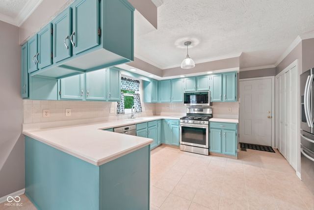7921 Springwater Court, Indianapolis, IN 46256