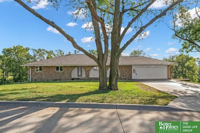 7415 S 20 Street, Bellevue, NE 68147